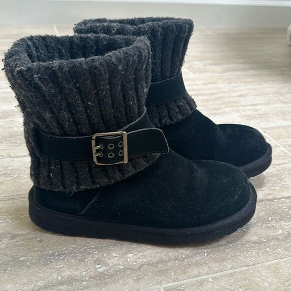 UGG women’s Cambridge black suede boots – size 7 - Picture 1 of 6